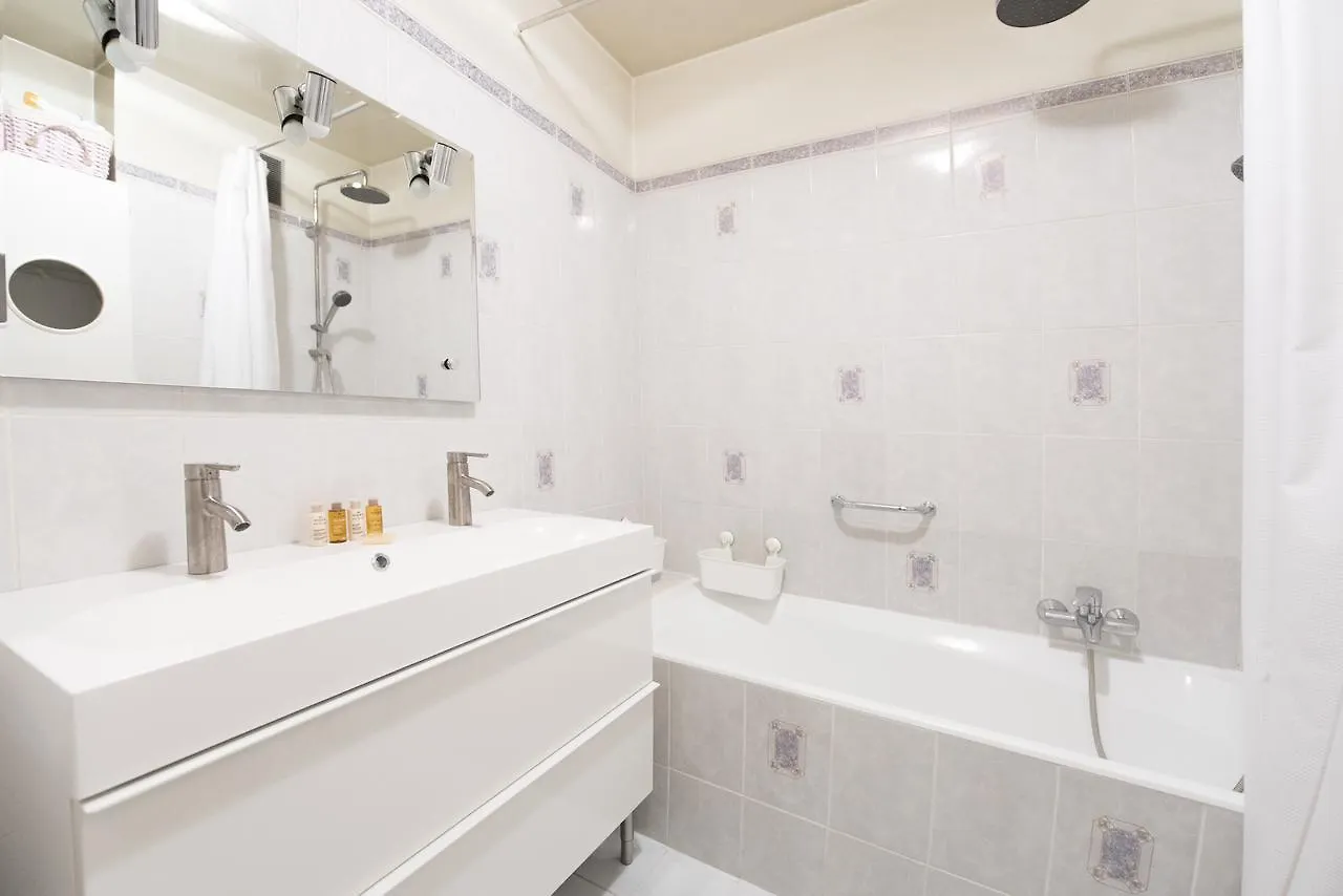Veeve - Trendy South Pigalle Apartment